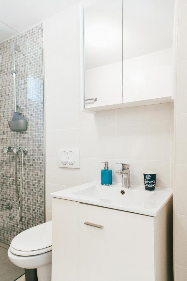 Charming Apartments With Garden โบล ภายนอก รูปภาพ